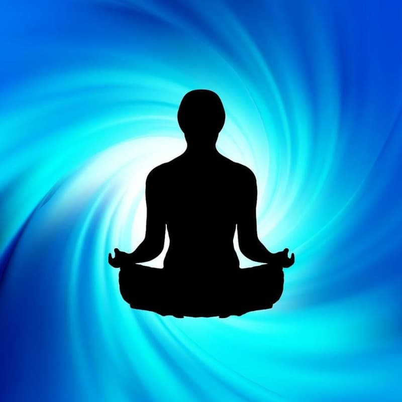 Sit quietly for a few minutes before choosing feng shui jewelry