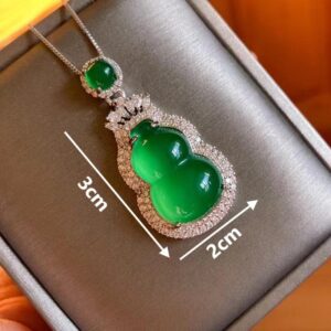 Green Chalcedony Gourd Feng Shui Necklace